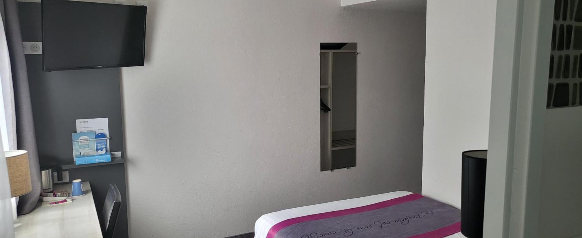 Kyriad Lille Est - Villeneuve D'Ascq Εξωτερικό φωτογραφία