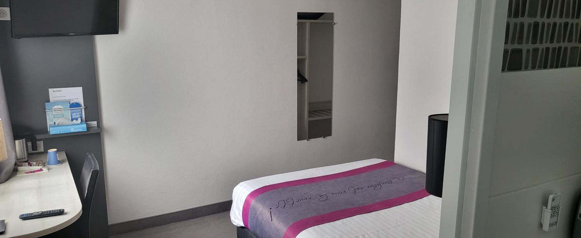 Kyriad Lille Est - Villeneuve D'Ascq Εξωτερικό φωτογραφία